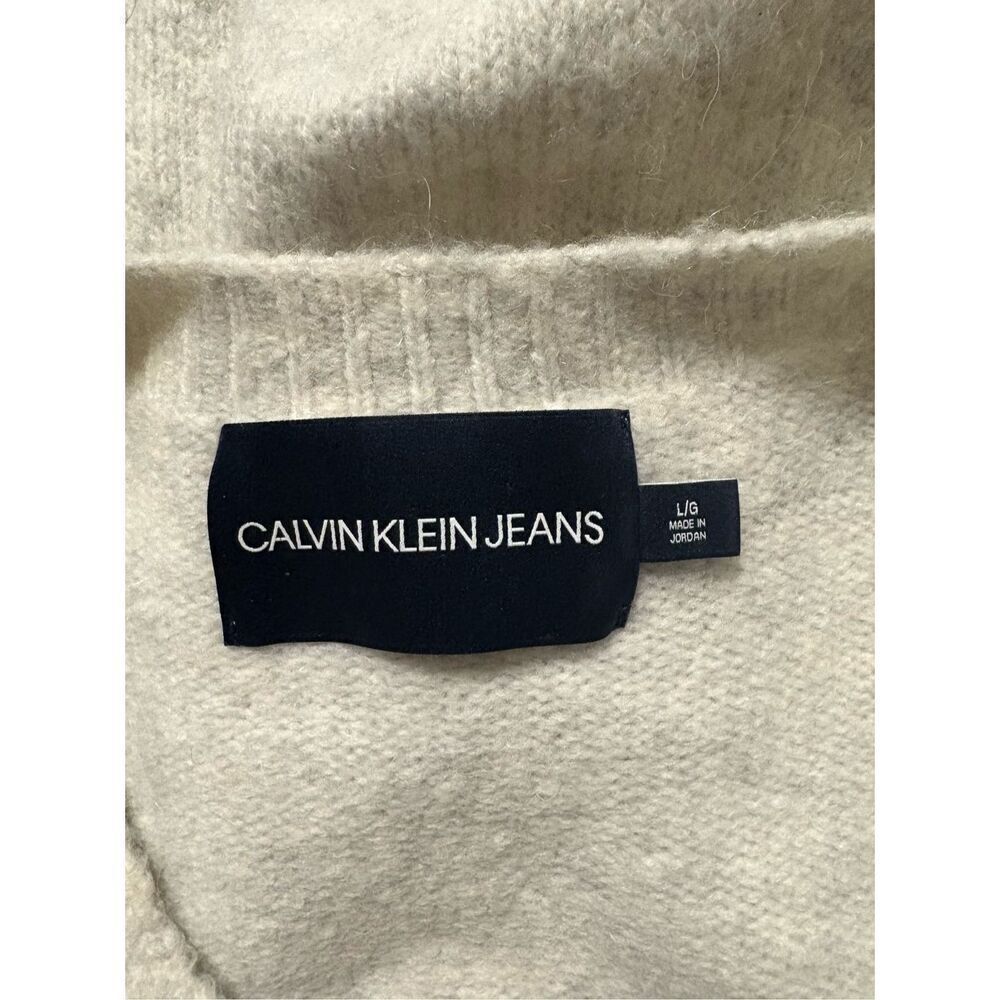 Calvin Klein V-neck Sweater - Picture 5 of 6